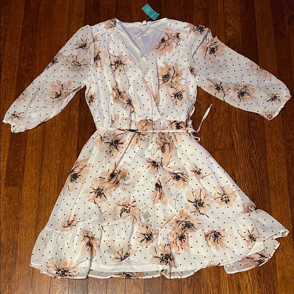 Maurices Dresses & Skirts - Maurices Cream Floral Polka Dot Dress